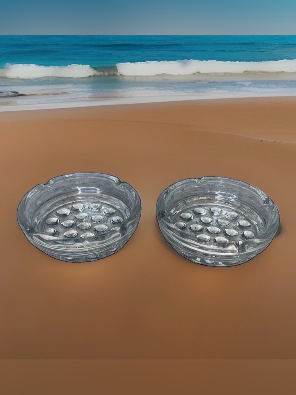 Vtg Clear Glass Bubble Bottom Round Ashtray Set of 2 Mid-Century Modern 4-Slot